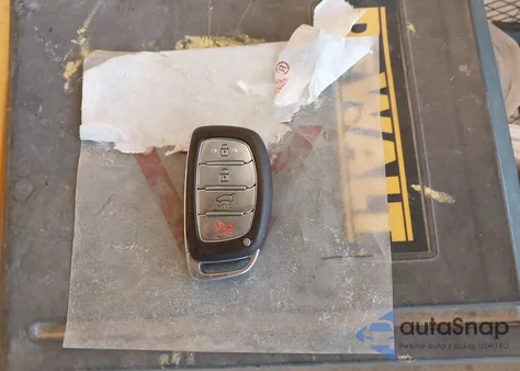 2018 Hyundai Ioniq Hybrid Blue z USA, uszkodzony, nr VIN KMHC65LC4JU062361